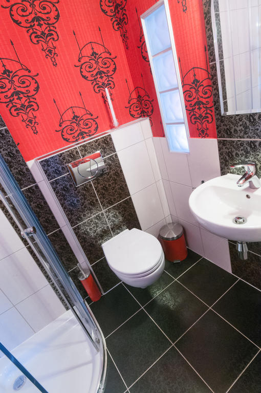 Pokoje Goscinne U Eweliny Bogatynia Habitación foto